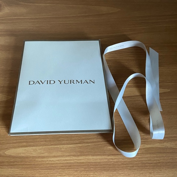 Authentic David Yurman shopping bag and ribbon - Picture 1 of 3